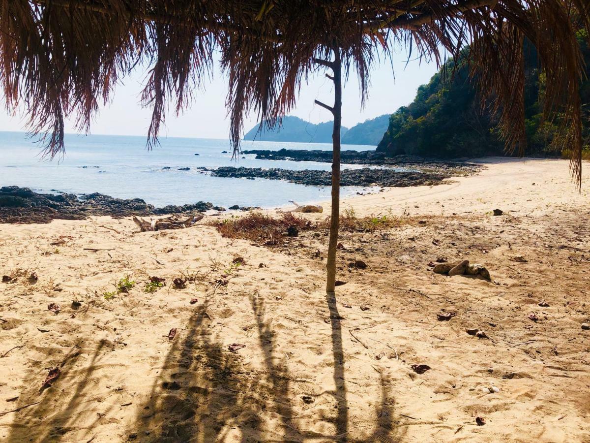 Hotel Reggae Island Private Island Koh Phayam Exteriér fotografie