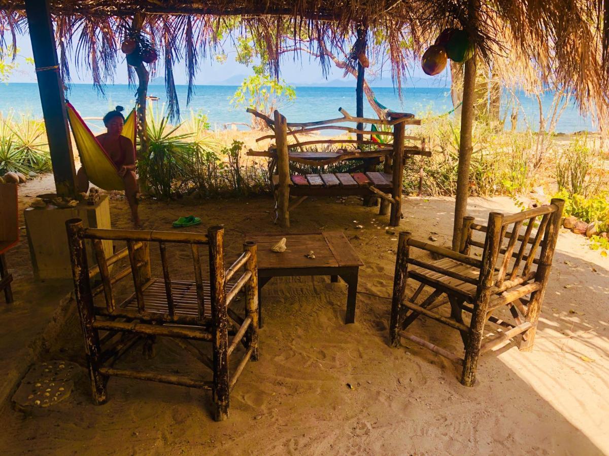 Hotel Reggae Island Private Island Koh Phayam Exteriér fotografie